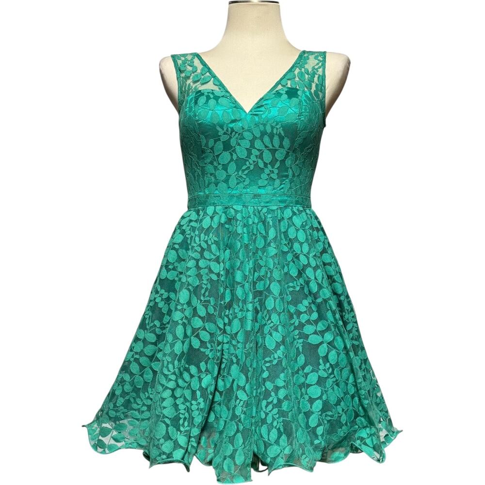 Chi Chi London Sleeveless Fit & Flare Mini Cocktail Dress Green 6